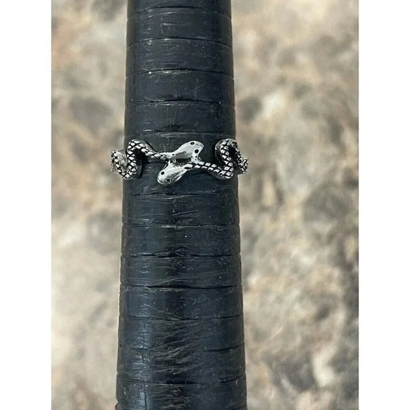 Goth Ring Lot Of 5 Silver Tone Costume Rings Octopus Snake Alligator Lot #3 - Picture 4 of 14